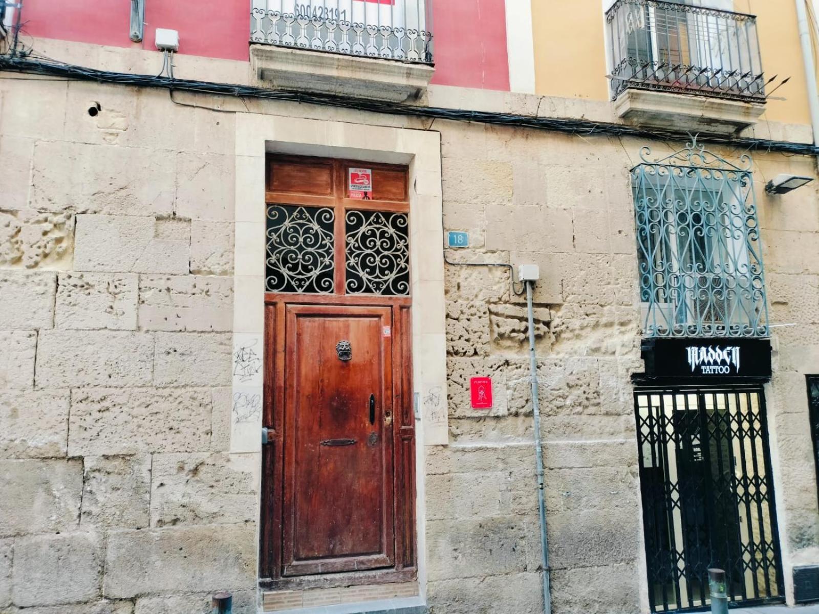 Apartamento Centrico Cerca De La Playa Alicante Luaran gambar