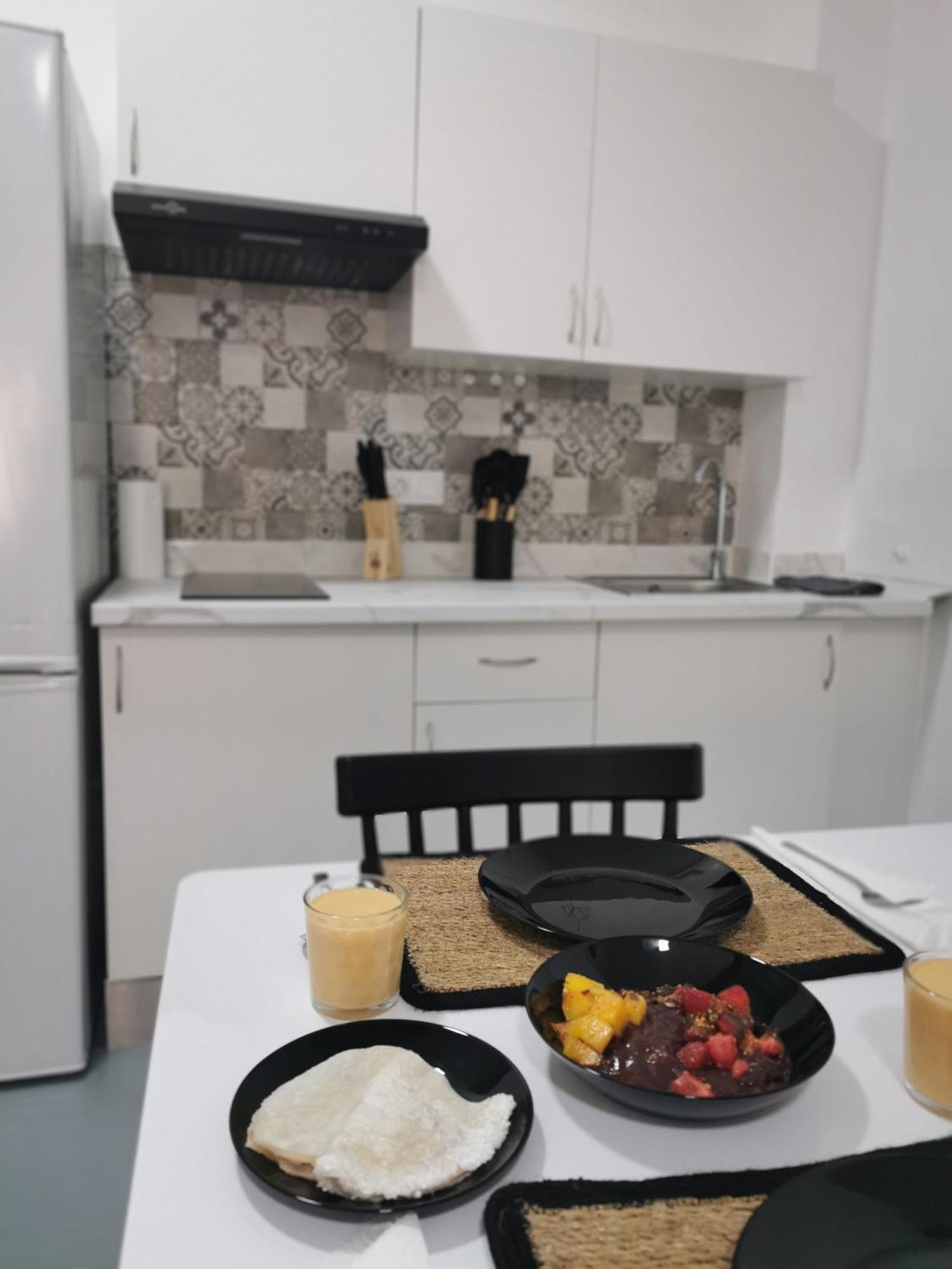 Apartamento Centrico Cerca De La Playa Alicante Luaran gambar